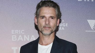 image de la news Il a eu son heure de gloire dans les années 2000 en affrontant Brad Pitt dans Troie et en incarnant Hulk... Que devient Eric Bana ?