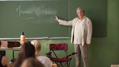 image de la news Ça tourne pour Les Profs 3 en pleine canicule : Pierre-François Martin Laval partage une vidéo des coulisses !