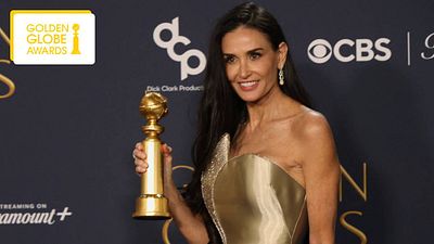 image de la news Jamais récompensée en 45 ans de carrière, Demi Moore savoure sa victoire avec un discours très fort aux Golden Globes 2025