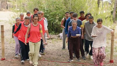 image de la news Demain nous appartient : ""Il faisait 45 degrés"... Salomé Benitha (Violette) nous dévoile les coulisses du Boot Camp