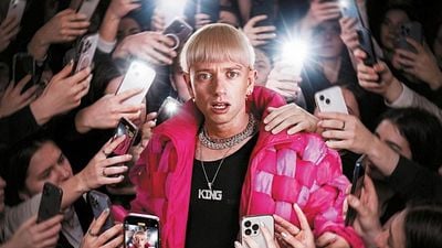 image de la news "Tout le monde veut être une star !" : on a rencontré The Giaccomo, le nouvel influenceur que le cinéma s'arrache !