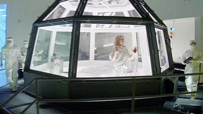 image de la news Il y a 30 ans, ce film de science-fiction des années 90 voulait rivaliser avec Alien et il a presque réussi