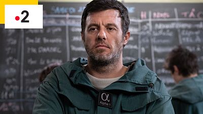 image de la news L'Île prisonnière sur France 2 : la série est-elle adaptée d'un roman de Michel Bussi ?