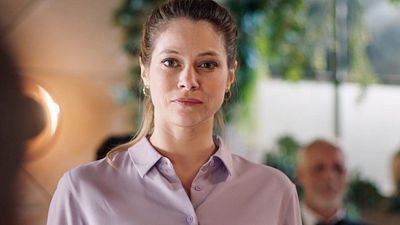 image de la news Ici tout commence sur TF1 : surprise, Laetitia vole au secours de Stanislas !