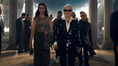 image de la news Anne Hathaway et Meryl Streep défilent dans votre salon pour vous en mettre plein les yeux !