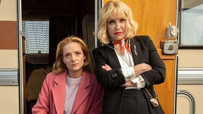 image de la news Les Aventurières sur France 2 : y aura-t-il une saison 2 pour la série avec Charlie Bruneau et Fanny Cottençon ?