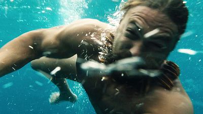 image de la news 4 minutes à couper le souffle ! C'est la scène la plus bluffante de la nouvelle série de Jason Momoa et elle est inspirée de faits réels !