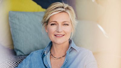 image de la news “Je regrette son départ”, Anne-Élisabeth Lemoine (C à vous) donne son avis sur Aurélie Casse