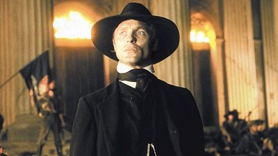 image de la news "Il m’a valu d’être mis à vie sur la liste noire des studios américains" : sorti il y a 39 ans, ce très grand film injustement méconnu est l'un des plus grands rôles d'Ed Harris