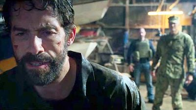 image de la news Vous êtes passé à côté de cette saga d'action ? Voici la bande-annonce du 3ème film avec 2 stars qui ont affronté par le passé Jean-Claude Van Damme et Jason Statham !