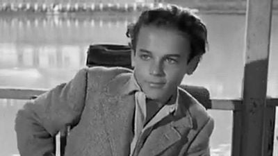 image de la news Aujourd'hui, il est célèbre dans le monde entier ! Il y a 74 ans, il faisait ses premiers pas au cinéma. L'avez-vous reconnu ?