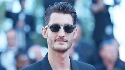 image de la news "Je vous ai vue tout de suite !" : 29 ans après, Pierre Niney a retrouvé sa prof de CM1