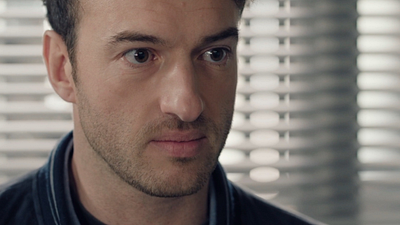 image de la news Plus belle la vie : "Il y a un tiraillement constant chez Samuel" ... Iñaki Lartigue revient sur le dilemme terrible de son personnage