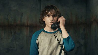 image de la news Précédemment dans Black Phone… Comment se terminait le premier film de la saga horrifique ?