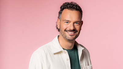 image de la news Star Academy 2024 (portrait) : qui est Hugues Hamelynck, le nouveau professeur de théâtre venu de Belgique ?