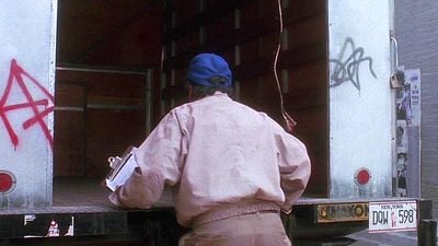 image de la news Depuis 36 ans, quand on tombe sur ce film d'action fantastique culte à la télé, impossible de zapper !