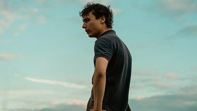 image de la news "Cette histoire est étroitement liée à ma vie" : cet acteur qui monte réalise son premier film et le résultat est saisissant