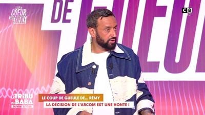 Touche pas à mon poste : un chroniqueur de Cyril Hanouna quitte l'émission en direct dans la précipitation