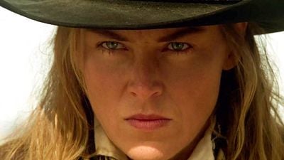 image de la news "J’aurais porté ce garçon sur mon dos" : il y a 31 ans, Sharon Stone s'est battue pour imposer ses choix sur ce western culte des années 90