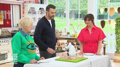 image de la news Le Meilleur Pâtissier : les internautes ne comprennent pas le choix de Cyril Lignac et Mercotte