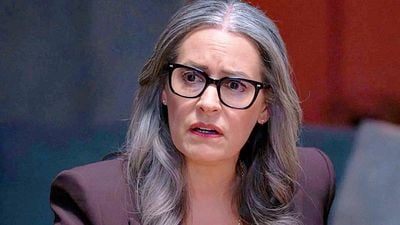 image de la news Esprits Criminels : "Une fois que ça a commencé, on ne peut plus l’arrêter"... Le BAU s’allie à son pire ennemi dans les premières images de la saison 19