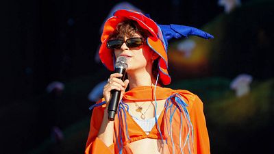 image de la news 5 ans après sa sortie, cette BD phénomène dévoile le casting de son adaptation ciné avec une chanteuse et actrice parfaite pour le rôle principal !