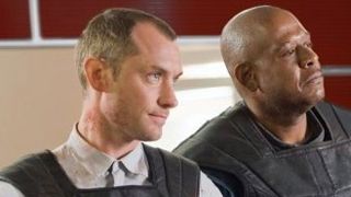 image de la news "Repo Men" avec Jude Law : premières images musclées !