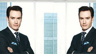 image de la news Les Experts : Mark Paul Gosselaar face à son frère jumeau