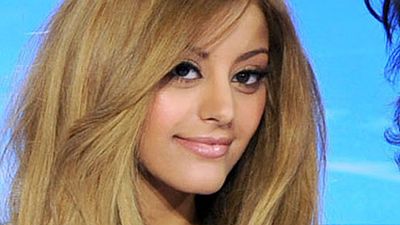 image de la news La sulfureuse Zahia fait ses débuts au cinéma avec Marilou Berry