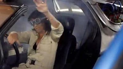 image de la news Florence Foresti rejoue Retour vers le Futur chez Arthur