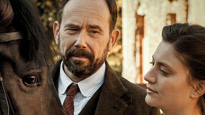 image de la news Bande-annonce L'Odeur de la mandarine avec Olivier Gourmet : un portrait de femme au-delà des conventions