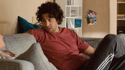 image de la news Bande-annonce Le Nouveau : Max Boublil traîne avec des collégiens dans la comédie de Rudi Rosenberg