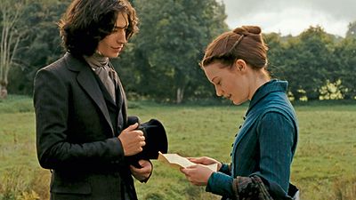 image de la news Flash : le choix étonnant d'Ezra Miller vu par sa réalisatrice de Madame Bovary