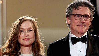image de la news Back Home : "Tout le monde cherche le chef-d'oeuvre à Cannes" selon Gabriel Byrne