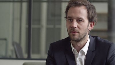 image de la news Alpe d'Huez 2016 : Quand Benjamin Lavernhe et Delphine Théodore passent un drôle d''Entretien"