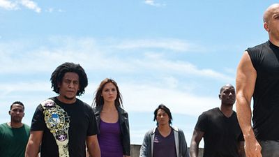 image de la news Fast & Furious 8 : l'équipe réunie autour de Vin Diesel sur le tournage