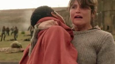 image de la news The Girl With All The Gifts : Gemma  Arterton en pleine invasion zombie dans la bande annonce