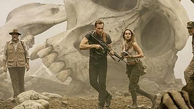 image de la news Kong: Skull Island : première photo de Tom Hiddleston et Brie Larson en action