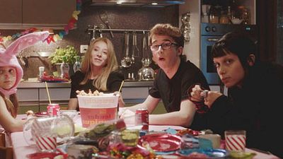 image de la news Le Correspondant avec le YouTubeur Jimmy Labeeu : une bande-annonce dans l'esprit de Soda