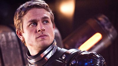 image de la news Pacific Rim 2 se fera sans Charlie Hunnam
