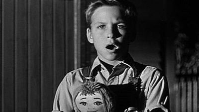 image de la news Mort de Billy Chapin, le gamin traqué par Robert Mitchum dans La Nuit du chasseur