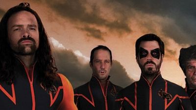 image de la news Hero Corp, la série de Simon Astier, débarque sur Netflix