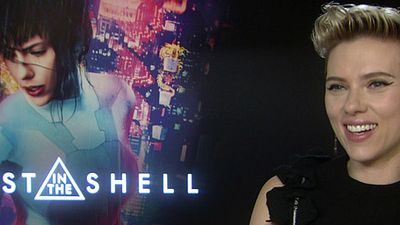 image de la news Ghost In The Shell : "Scarlett Johansson est sexy même en faisant la vaisselle !"