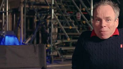 image de la news Han Solo : visitez le tournage du spin-off de Star Wars avec Warwick Davis