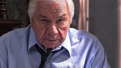 image de la news Vive la crise ! : Le film menacé par la disparition de Michel Galabru