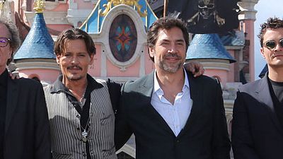 image de la news Pirates des Caraïbes 5 : Johnny Depp, Orlando Bloom et Javier Bardem à l'abordage de Disneyland Paris ! 