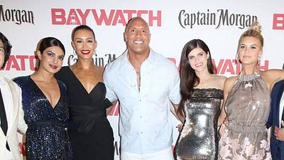 image de la news Baywatch : Dwayne Johnson, Zac Efron et David Hasselhoff de retour à South Beach pour l'avant-première