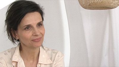 image de la news Cannes 2017 : Juliette Binoche rayonne en ouverture de la Quinzaine avec Un beau soleil intérieur