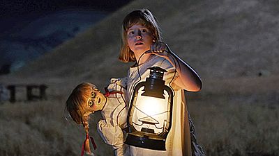 image de la news Nouvelle bande-annonce Annabelle 2 : la poupée possédée se fait une copine