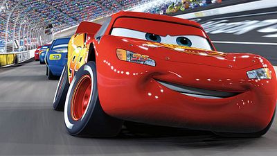 image de la news Cars : aviez-vous remarqué ces deux clins d’œil à Toy Story sur la carrosserie de Flash McQueen ?
